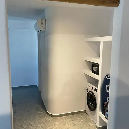 My Inner Mykonos أنو ميرا